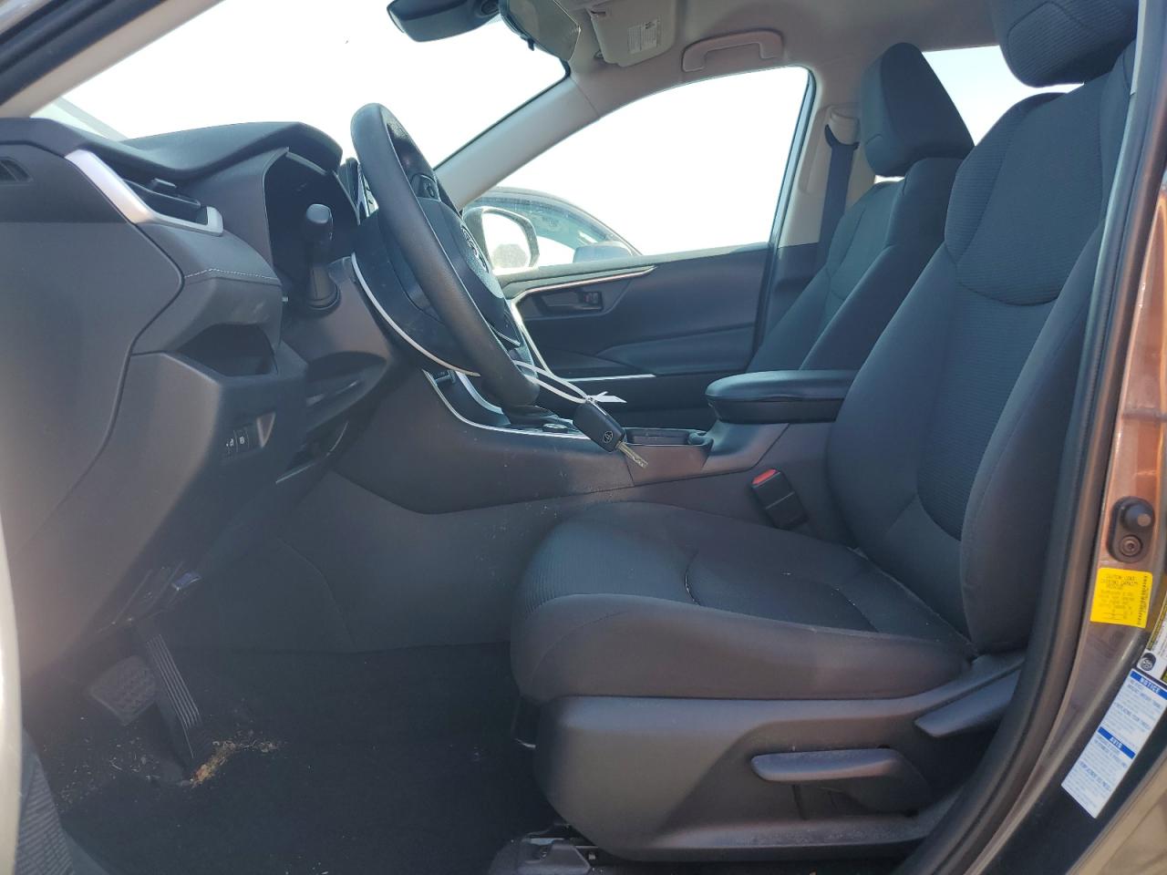 2021 Toyota Rav4 Le VIN: 4T3MWRFV3MU027041 Lot: 81150705