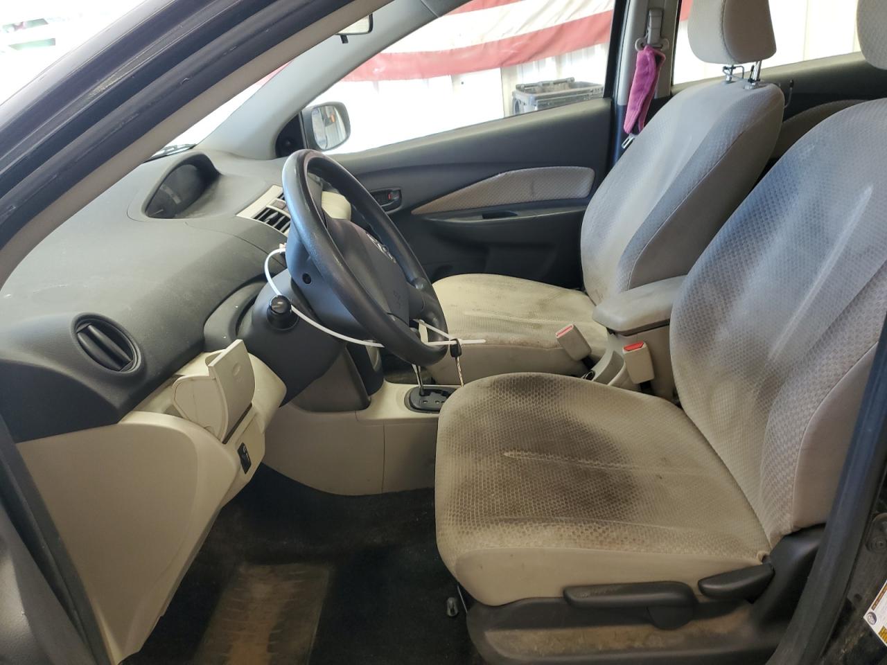 2008 Toyota Yaris VIN: JTDBT923381270549 Lot: 84531285