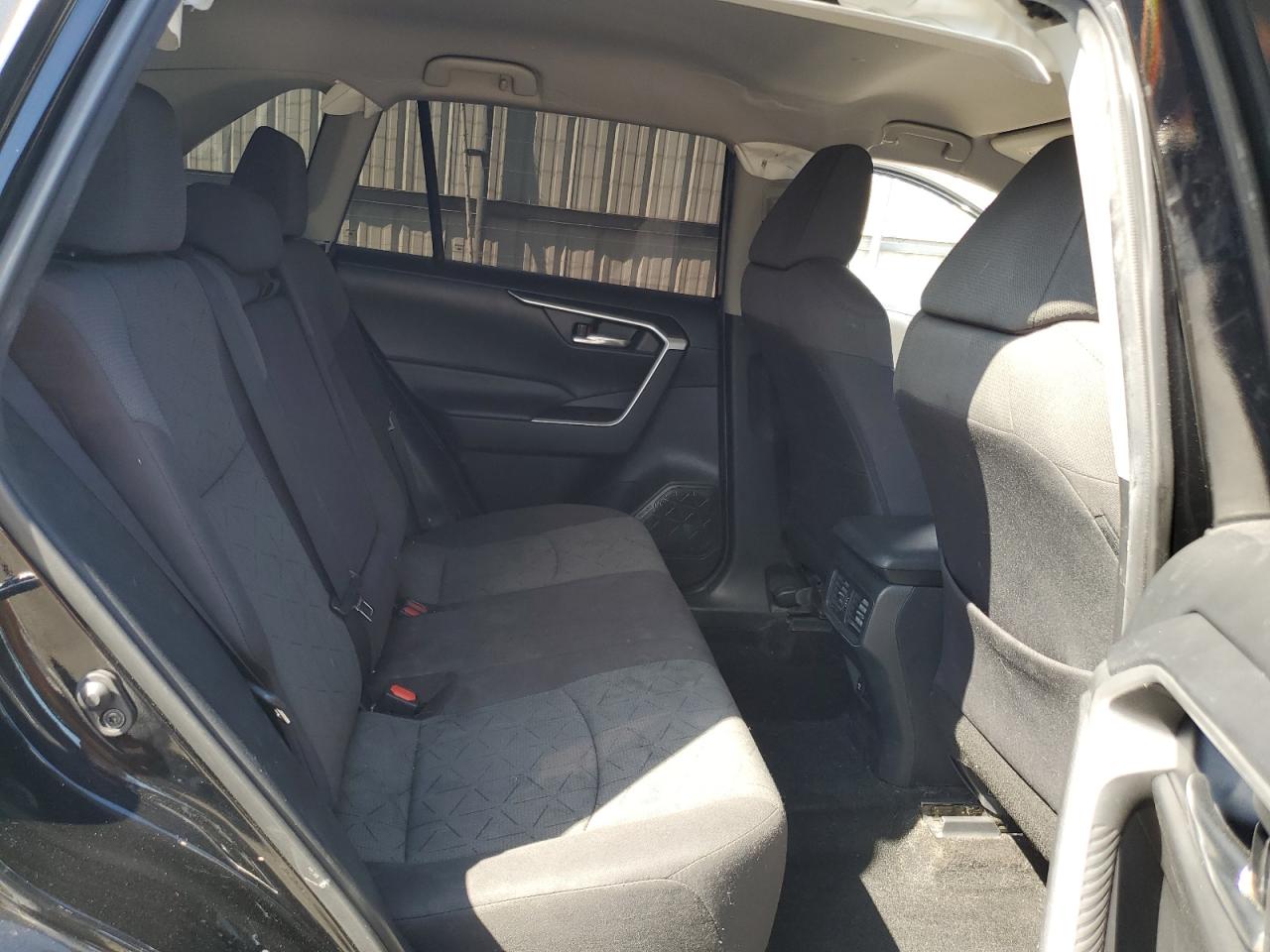 2021 Toyota Rav4 Xle VIN: 2T3P1RFV2MC234159 Lot: 71455955