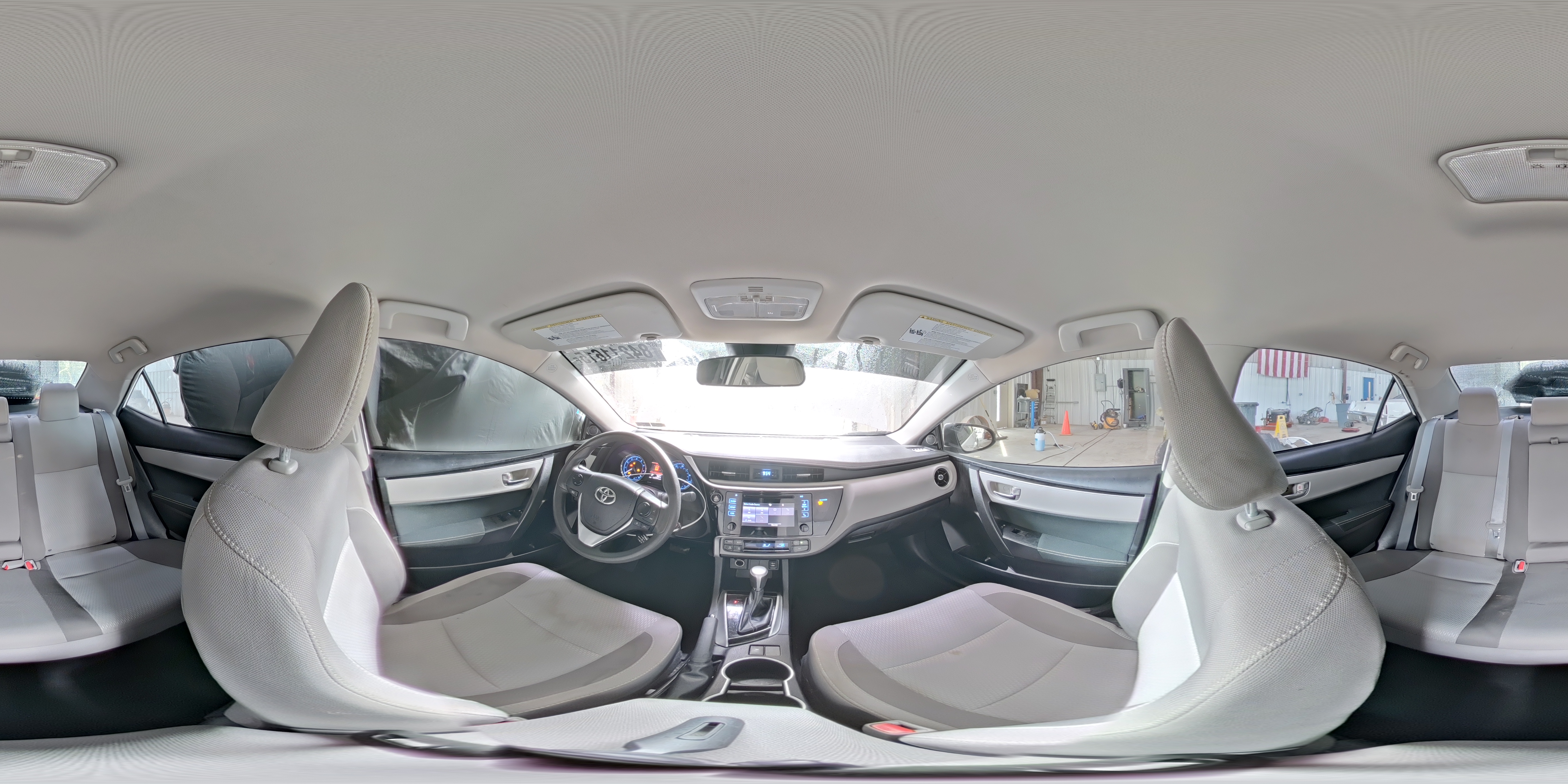 2018 Toyota Corolla L VIN: 2T1BURHE2JC103235 Lot: 84211615