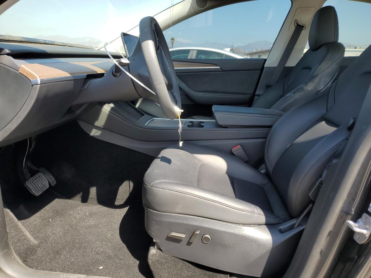 2024 Tesla Model Y VIN: 7SAYGDEE0RF065409 Lot: 81581515