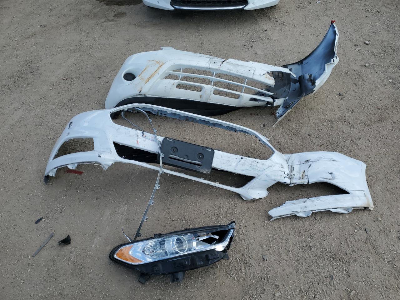 2016 Ford Fusion S VIN: 3FA6P0G75GR246664 Lot: 83841395