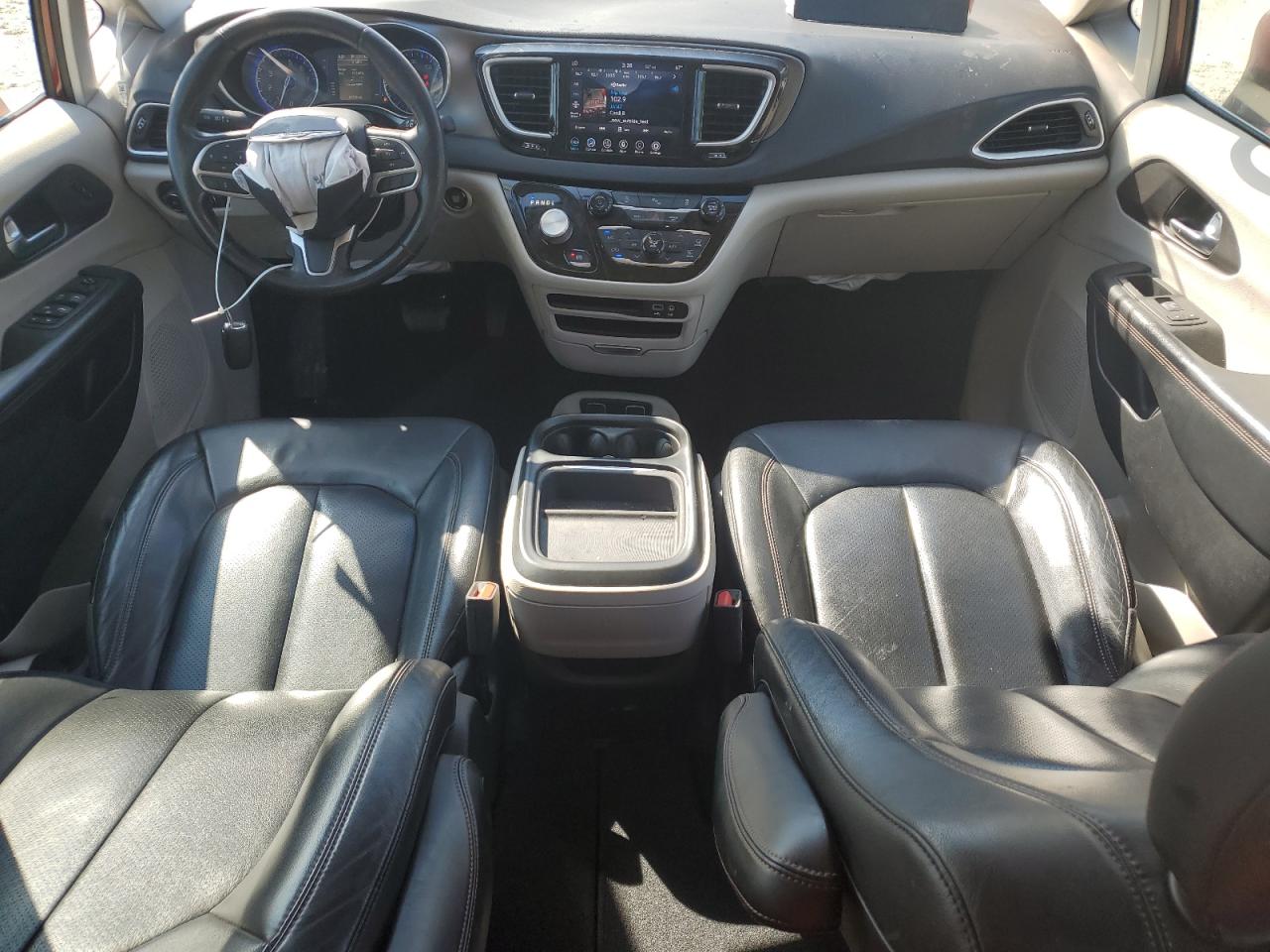 2020 Chrysler Pacifica Touring L VIN: 2C4RC1BG9LR250555 Lot: 71793005