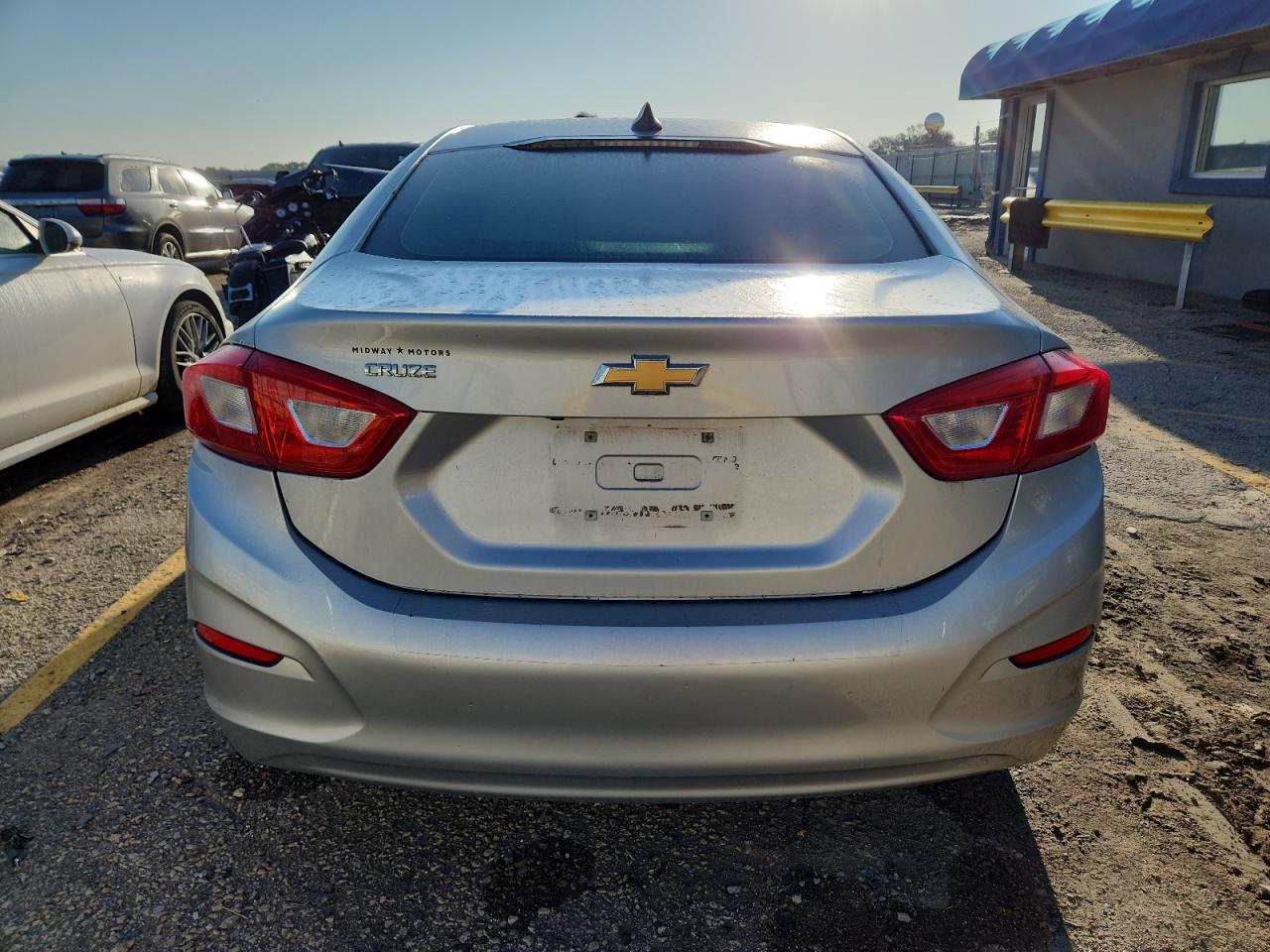 2016 Chevrolet Cruze Ls VIN: 1G1BC5SM3G7318220 Lot: 84220755