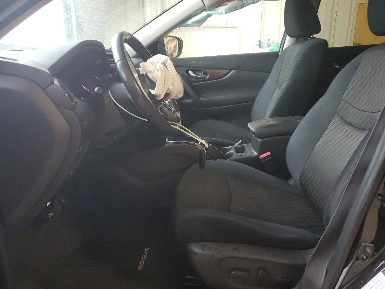 2018 Nissan Rogue S VIN: 5N1AT2MV1JC740200 Lot: 81306225