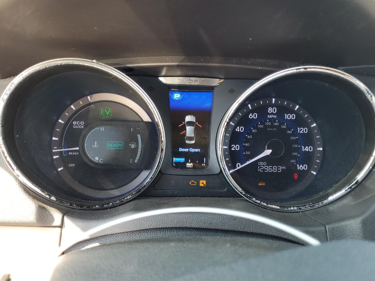 2015 Hyundai Sonata Hybrid VIN: KMHEC4A41FA136674 Lot: 81596065