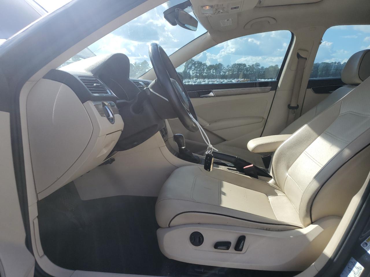 2018 Volkswagen Passat Se VIN: 1VWBA7A36JC032911 Lot: 84434225