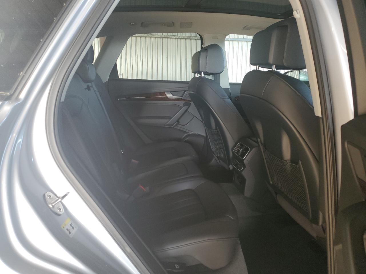 2018 Audi Q5 Premium VIN: WA1ANAFY5J2018812 Lot: 81704015