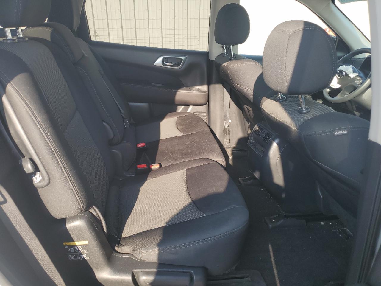 2017 Nissan Pathfinder S VIN: 5N1DR2MM2HC652981 Lot: 80882975