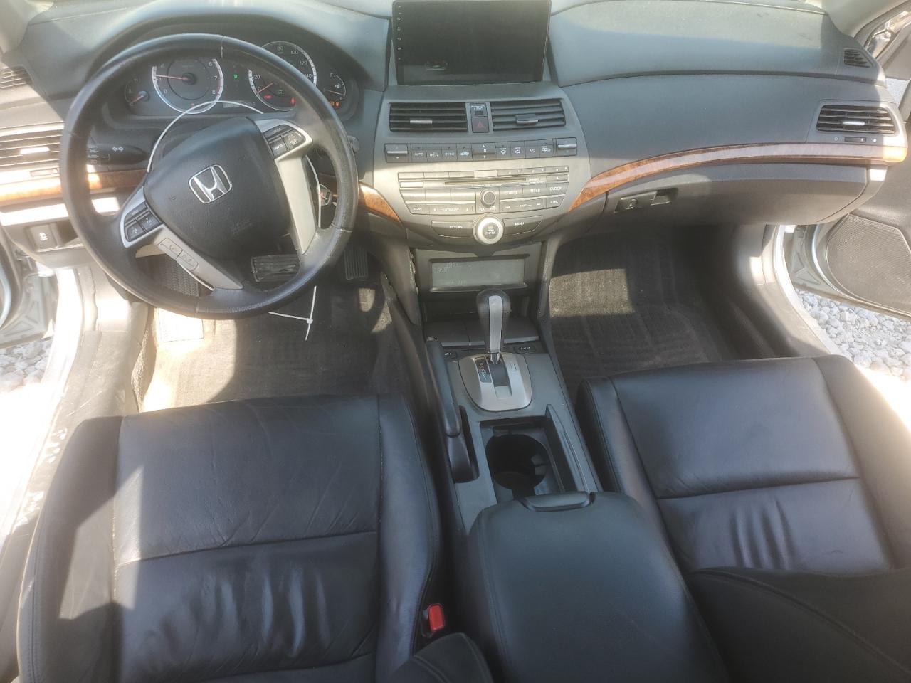 2011 Honda Accord Exl VIN: 1HGCP2F89BA068149 Lot: 81000345