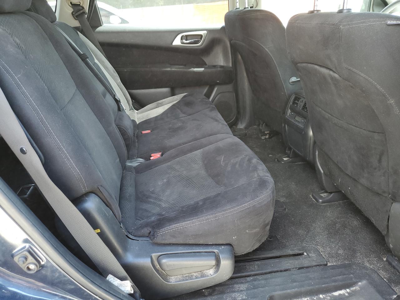 2015 Nissan Pathfinder S VIN: 5N1AR2MN3FC614264 Lot: 81792325