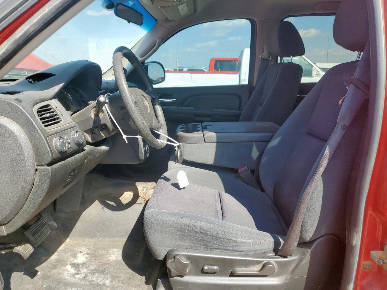 2009 Chevrolet Suburban K1500 Ls VIN: 1GNFK16329R240310 Lot: 72005225