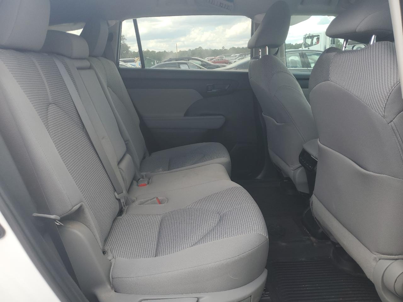 2024 Toyota Highlander Le VIN: 5TDKDRAH3RS540331 Lot: 83783315