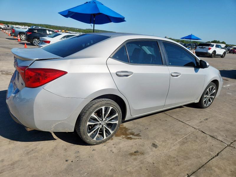 Седаны TOYOTA COROLLA 2017 Серебристый