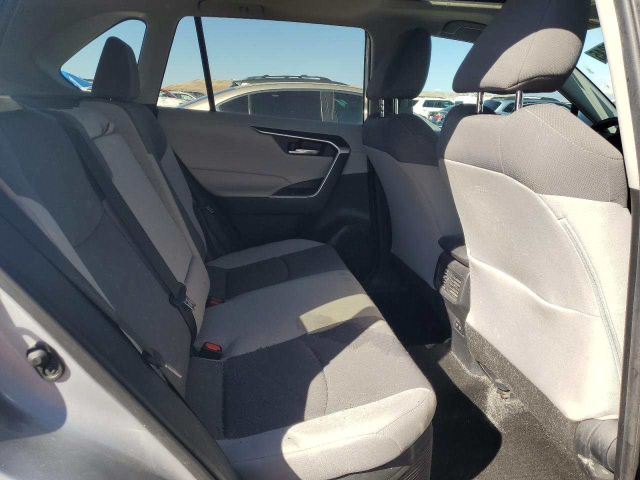 2020 Toyota Rav4 Xle VIN: 2T3RWRFV2LW057636 Lot: 85532095