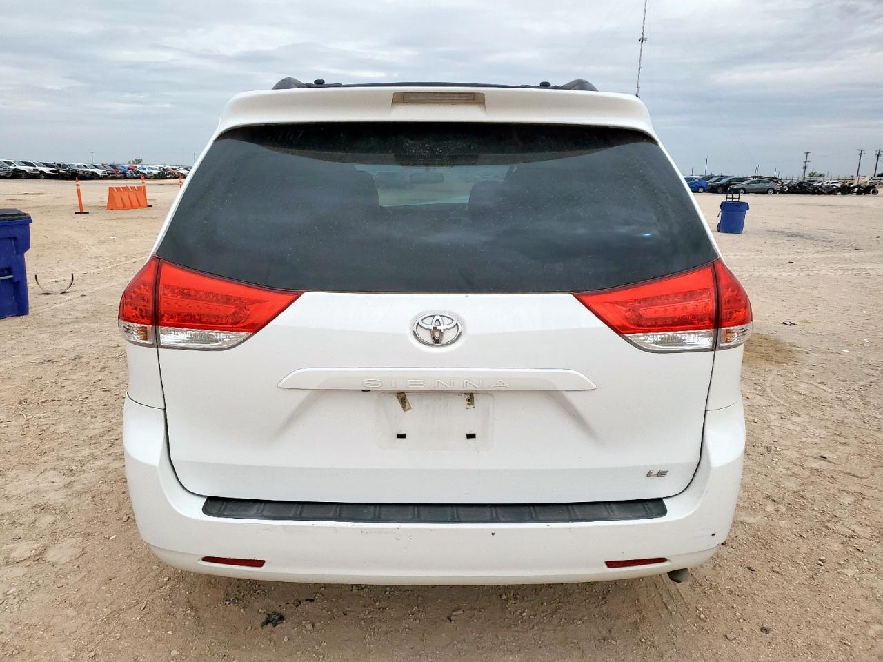 2014 Toyota Sienna Le VIN: 5TDKK3DC4ES520134 Lot: 84547645