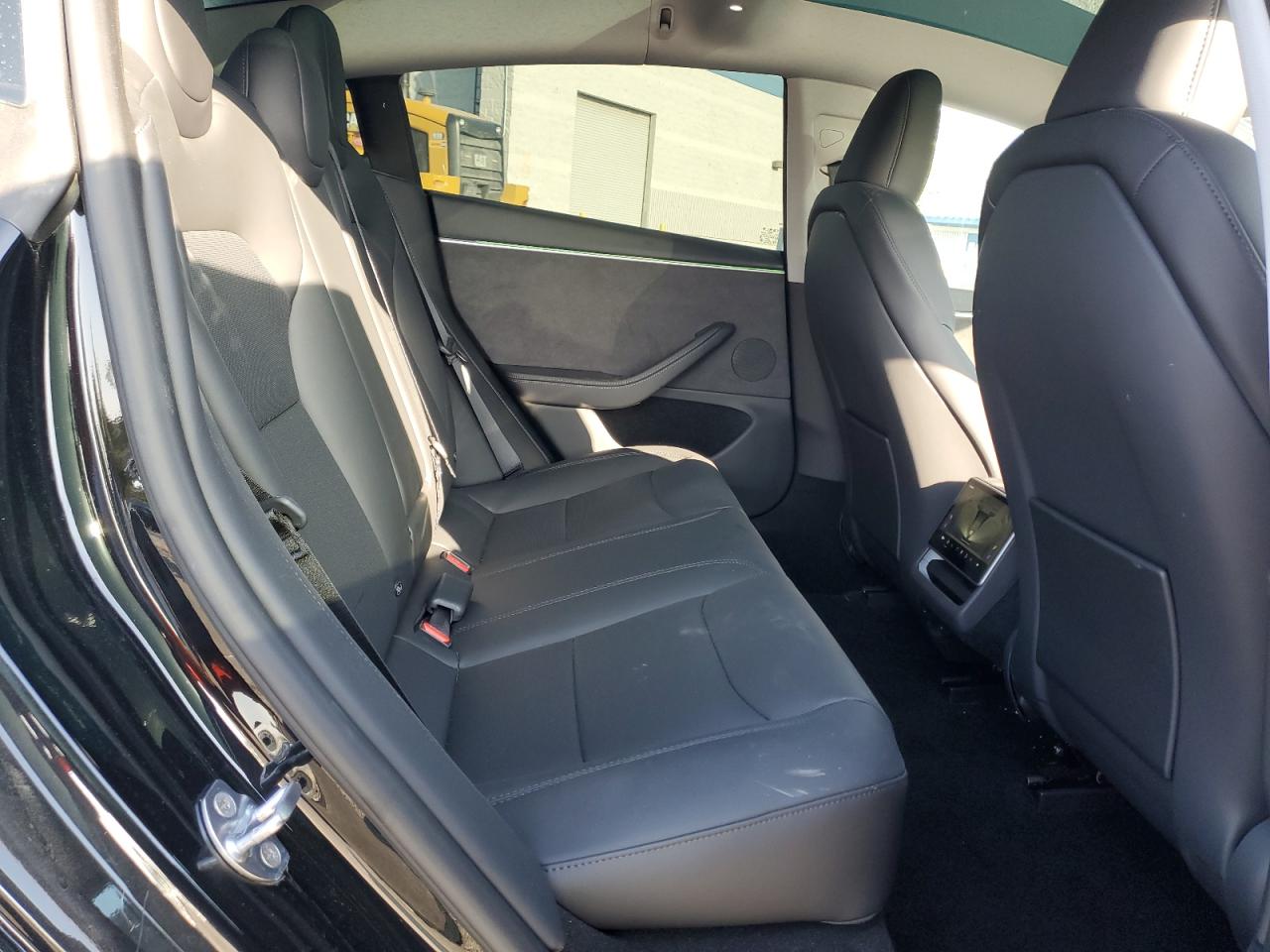 2025 Tesla Model 3 VIN: 5YJ3E1EB5SF949854 Lot: 81835405