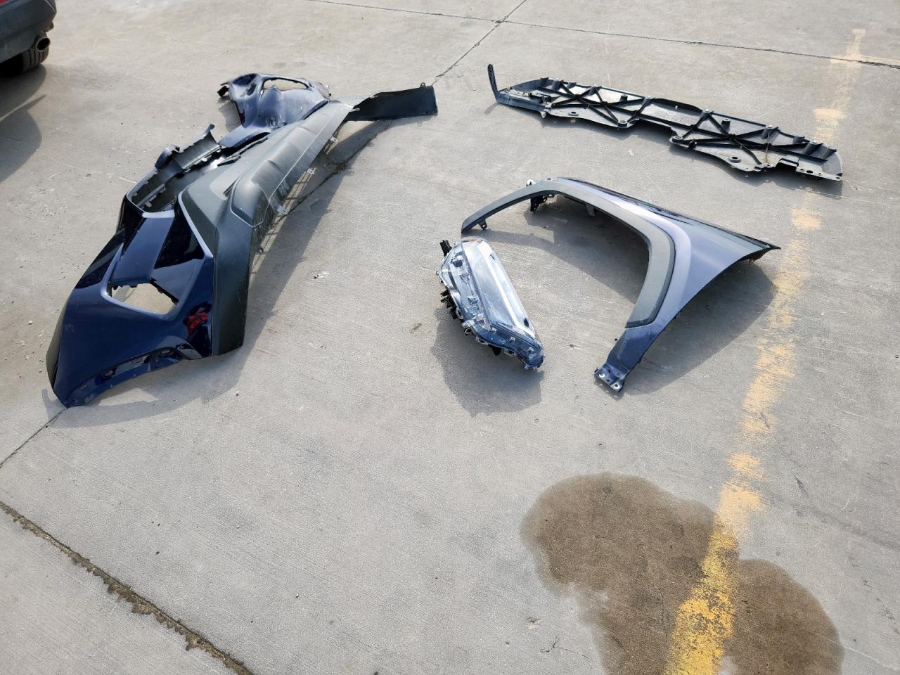 2024 Toyota Rav4 Xle Premium VIN: 2T3C1RFV5RW329819 Lot: 71788045