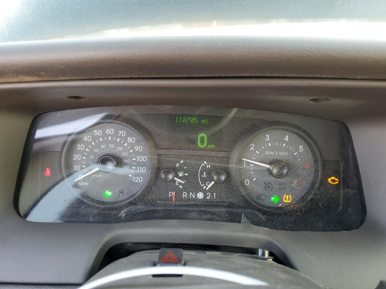 2011 Mercury Grand Marquis Ls VIN: 2MEBM7FV7BX605628 Lot: 71410285