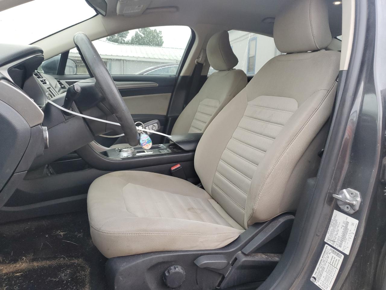 2017 Ford Fusion S VIN: 3FA6P0G74HR206528 Lot: 81647195