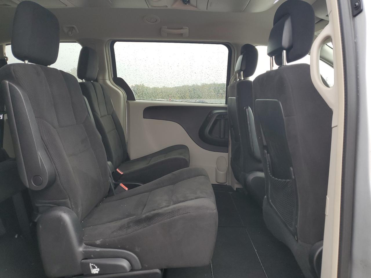 2011 Chrysler Town & Country Touring VIN: 2A4RR5DG4BR770898 Lot: 82034795