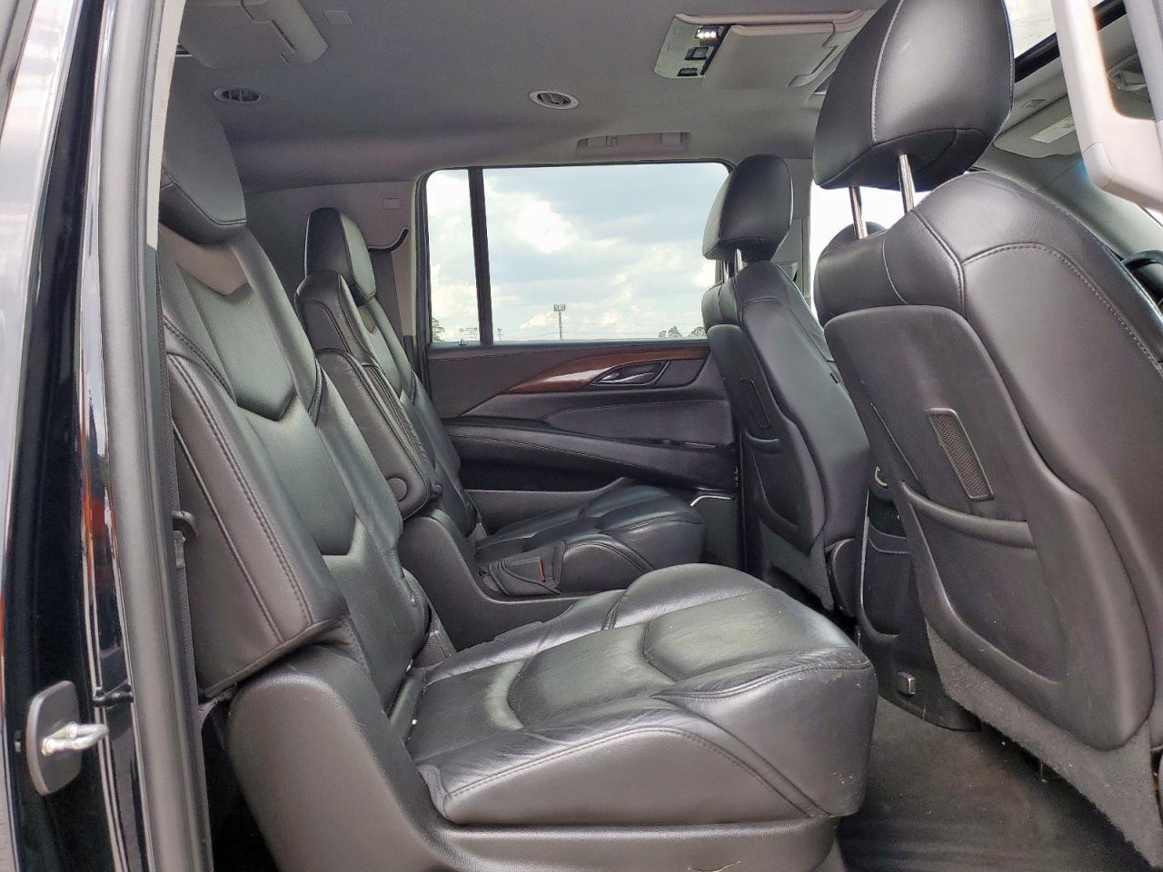 2018 Cadillac Escalade Esv Premium Luxury VIN: 1GYS3JKJ3JR185423 Lot: 71369525