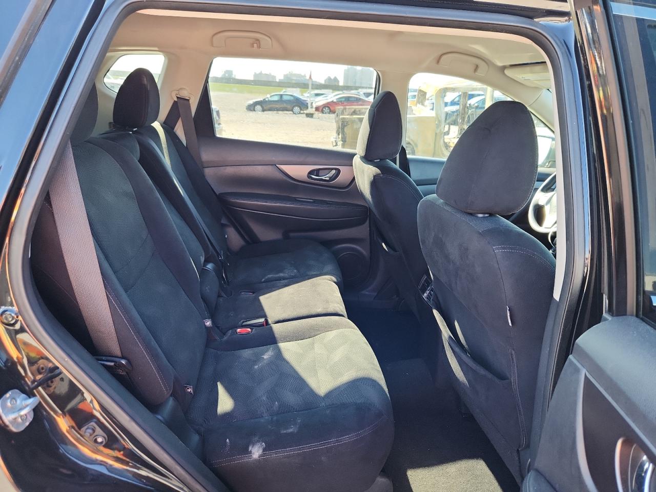 2016 Nissan Rogue S VIN: 5N1AT2MT2GC860658 Lot: 84041035