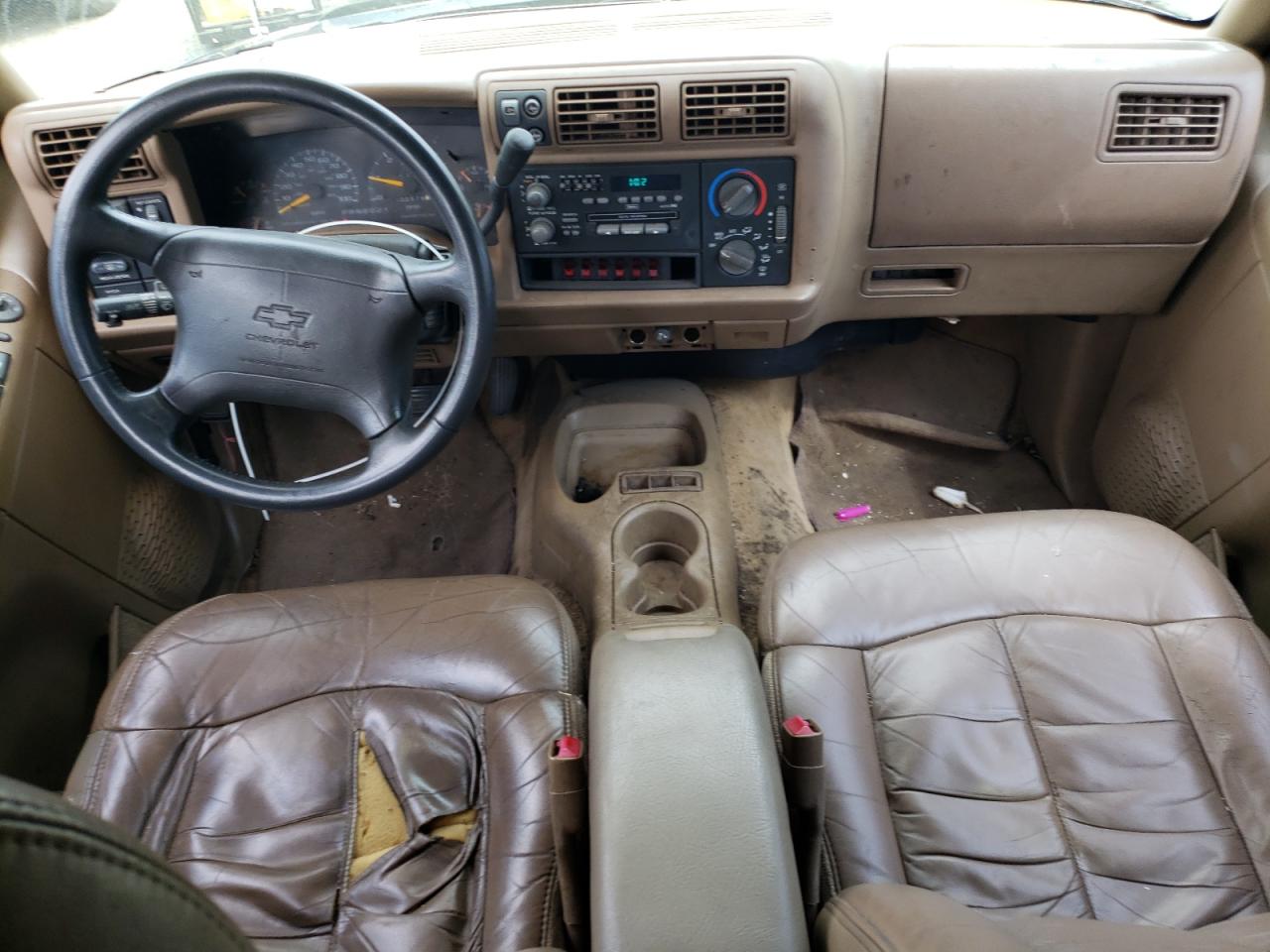 1996 Chevrolet Blazer VIN: 1GNDT13WXT2316813 Lot: 72022235