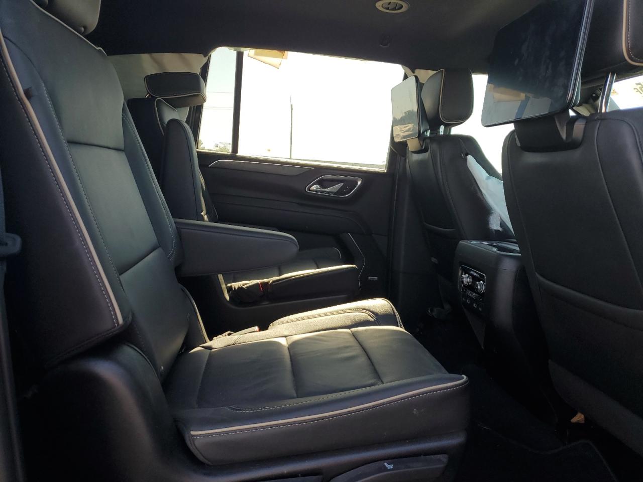 2024 GMC Yukon Xl K1500 Slt VIN: 1GKS2GKT2RR165905 Lot: 80539785