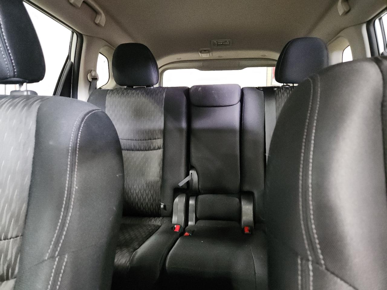 2017 Nissan Rogue S VIN: JN8AT2MV2HW250334 Lot: 81452165