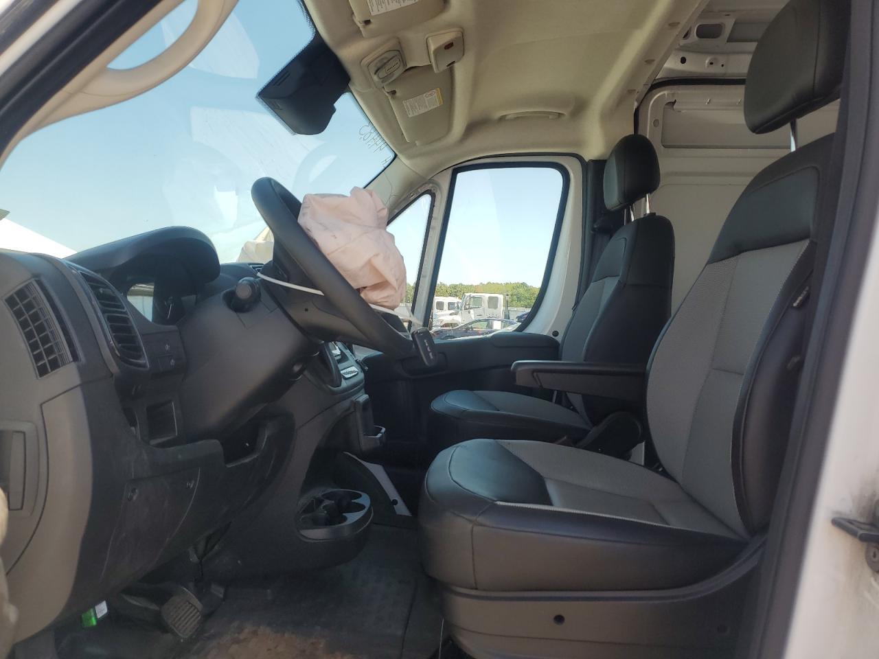 2024 Ram Promaster 2500 2500 High VIN: 3C6LRVCG8RE101341 Lot: 70710835