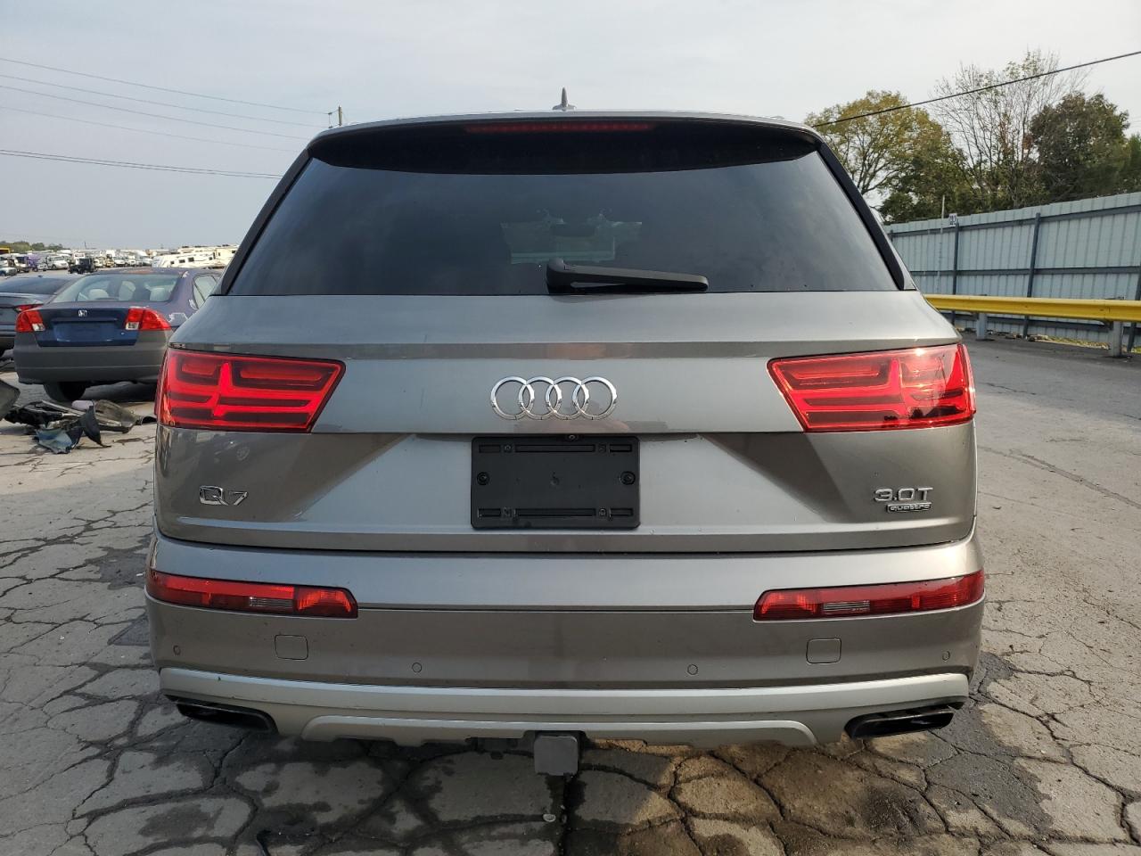 2017 Audi Q7 Premium Plus VIN: WA1LAAF7XHD022428 Lot: 81485715