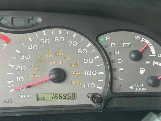 2004 TOYOTA SEQUOIA SR5  