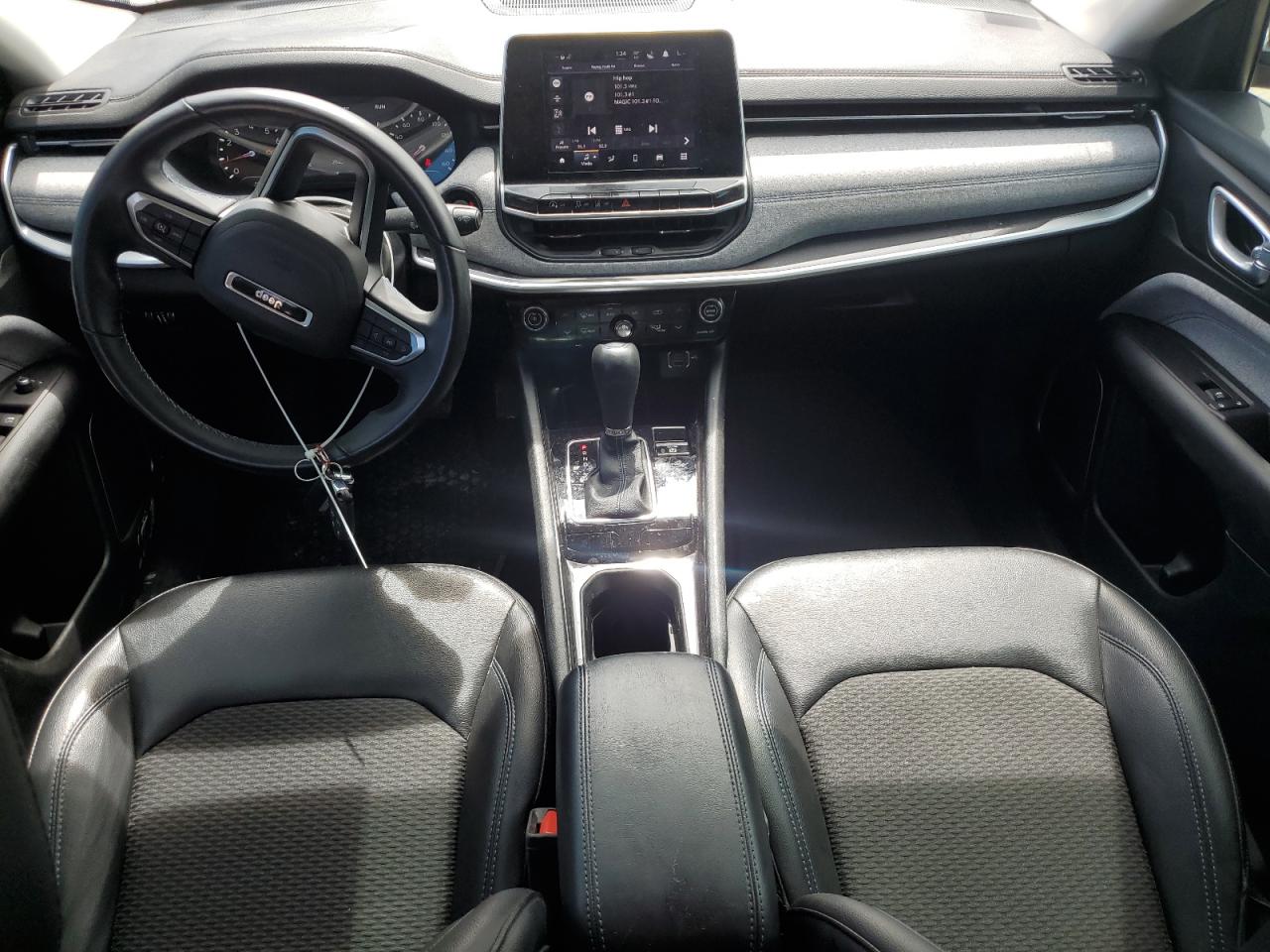 2022 Jeep Compass Latitude VIN: 3C4NJCBB0NT137629 Lot: 84569935