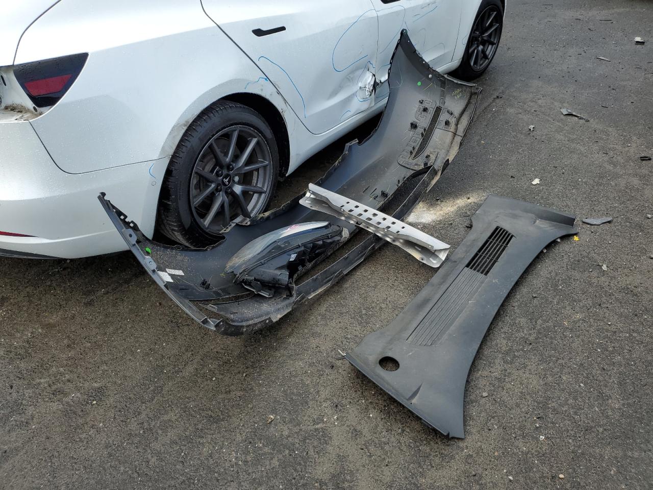 2021 Tesla Model Y VIN: 5YJYGDEE7MF190557 Lot: 80904485