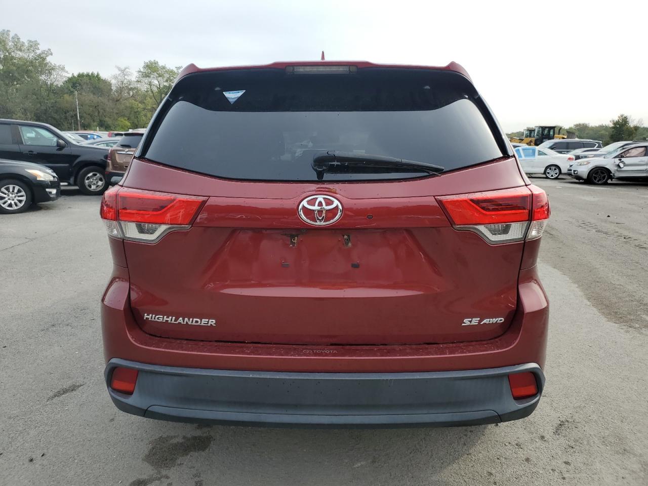 2018 Toyota Highlander Se VIN: 5TDJZRFH9JS883963 Lot: 81715965
