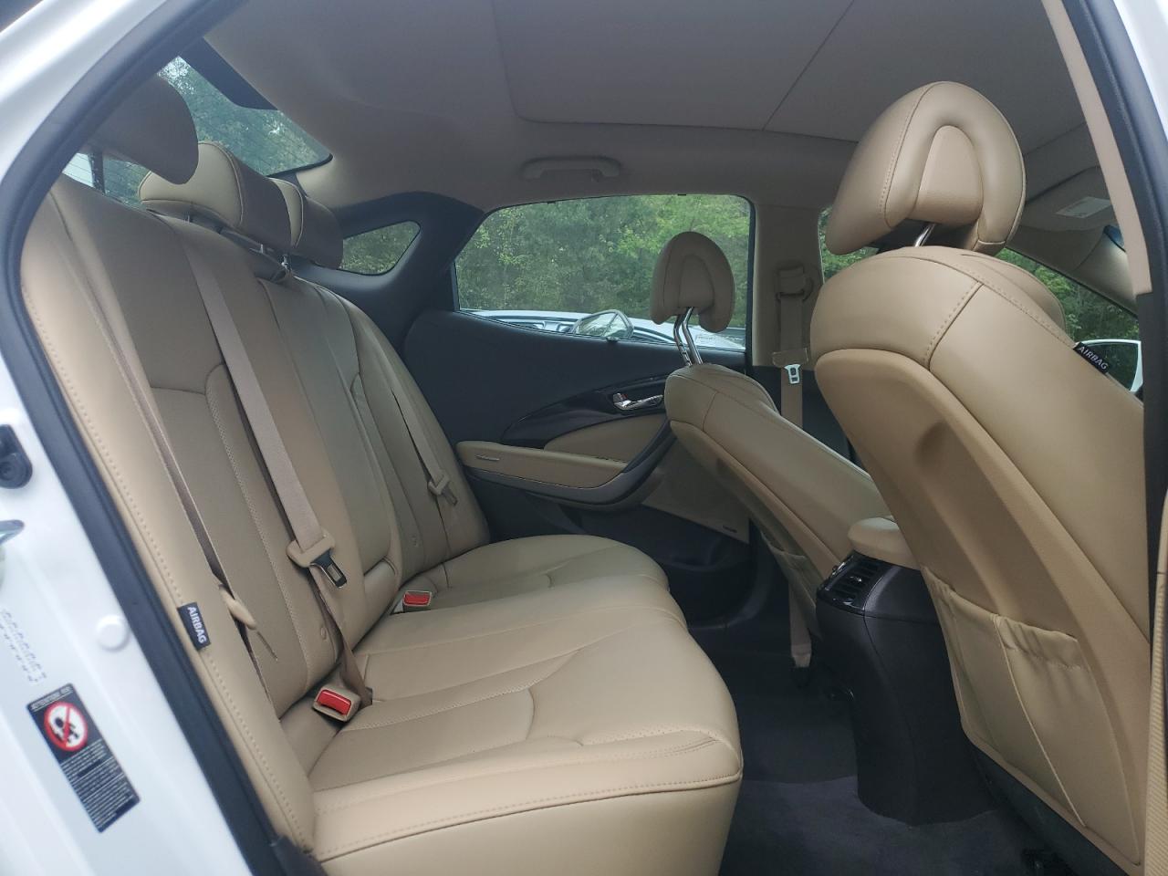 2017 Hyundai Azera Limited VIN: KMHFH4JG5HA582006 Lot: 84604595