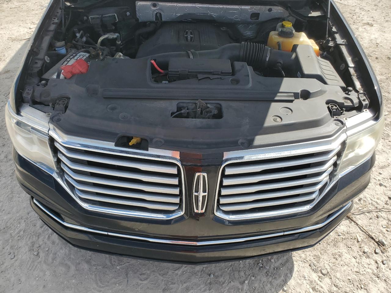 2016 Lincoln Navigator Reserve VIN: 5LMJJ2KT4GEL05706 Lot: 82148105