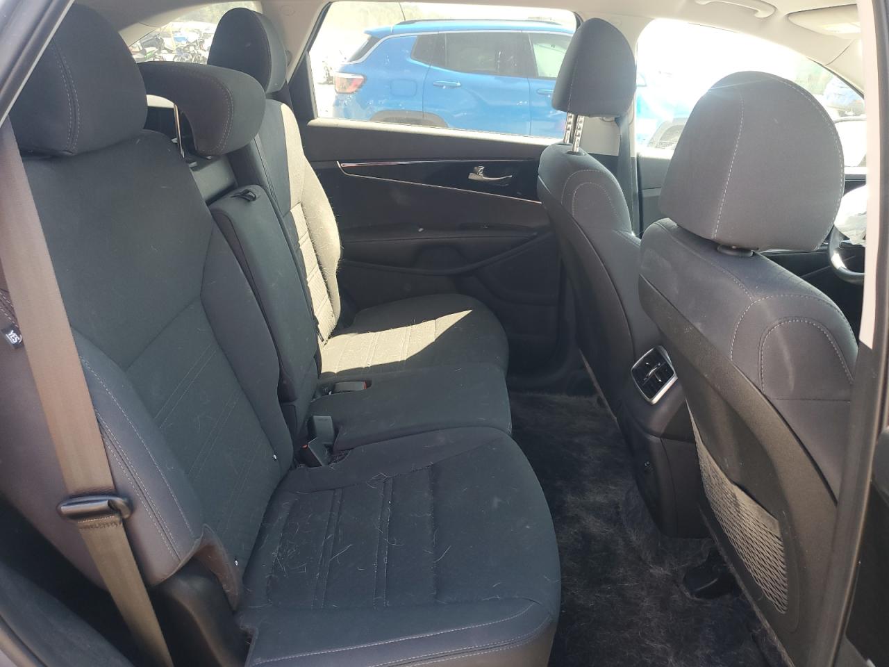 2020 Kia Sorento L VIN: 5XYPG4A30LG645756 Lot: 81274695