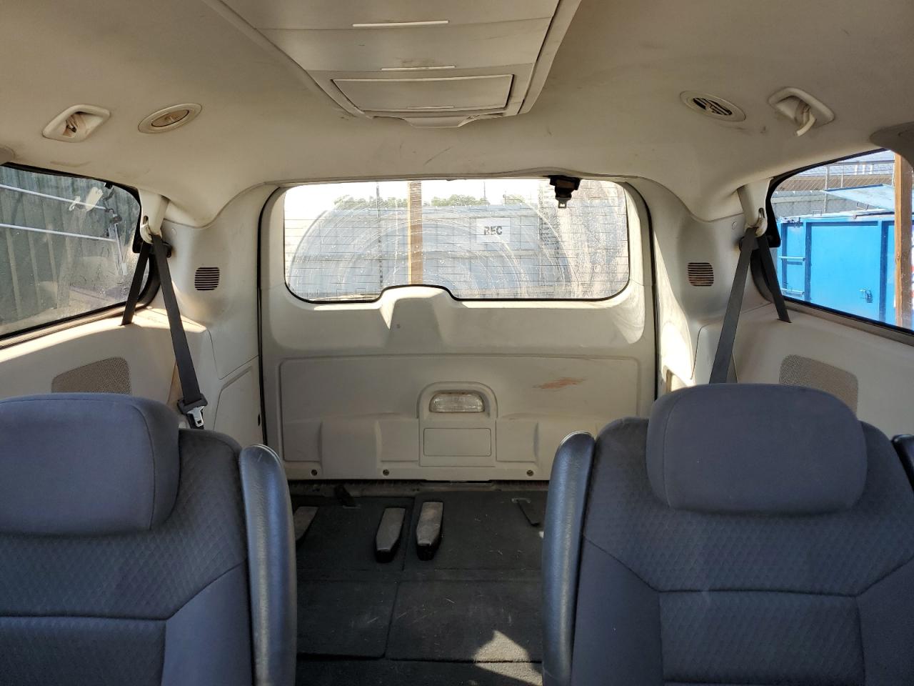 2010 Dodge Grand Caravan Sxt VIN: 2D4RN5D12AR317524 Lot: 70889925