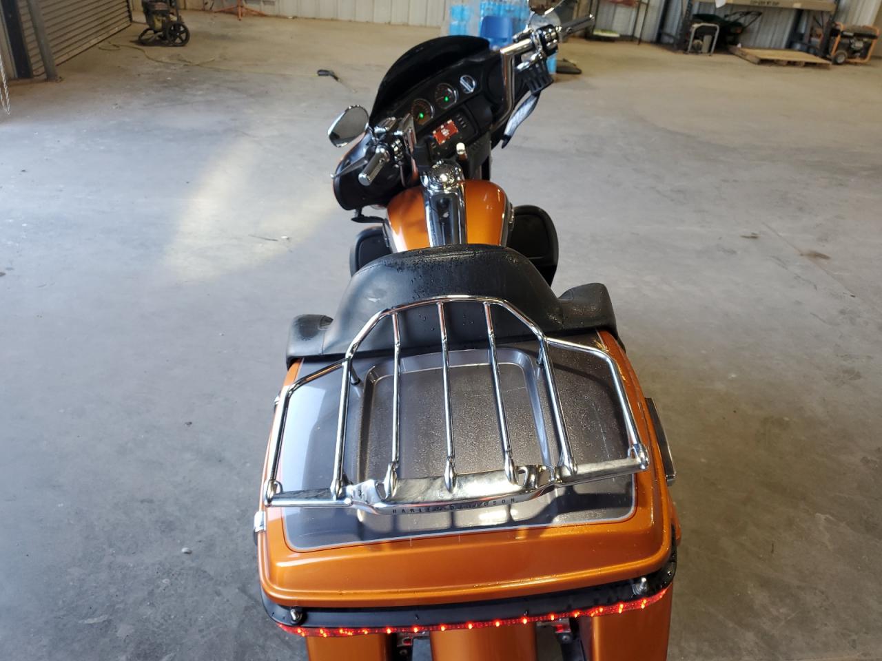 2015 Harley-Davidson Flhtcu Ultra Classic Electra Glide VIN: 1HD1FCM11FB688500 Lot: 83839325