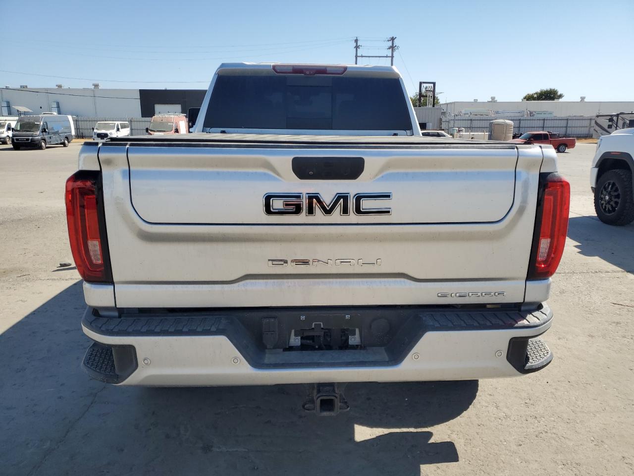 2020 GMC Sierra K2500 Denali VIN: 1GT49REY1LF135418 Lot: 81677525