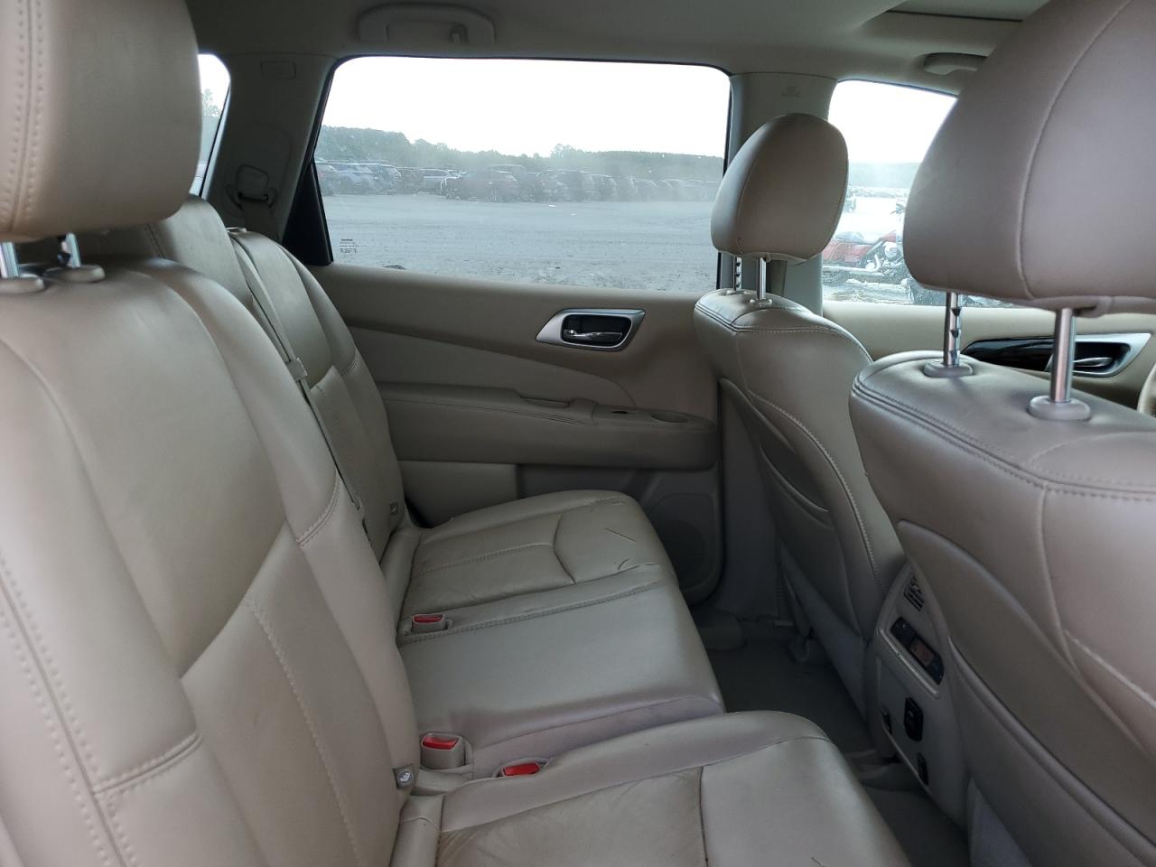 2015 Nissan Pathfinder S VIN: 5N1AR2MN4FC651159 Lot: 70598595