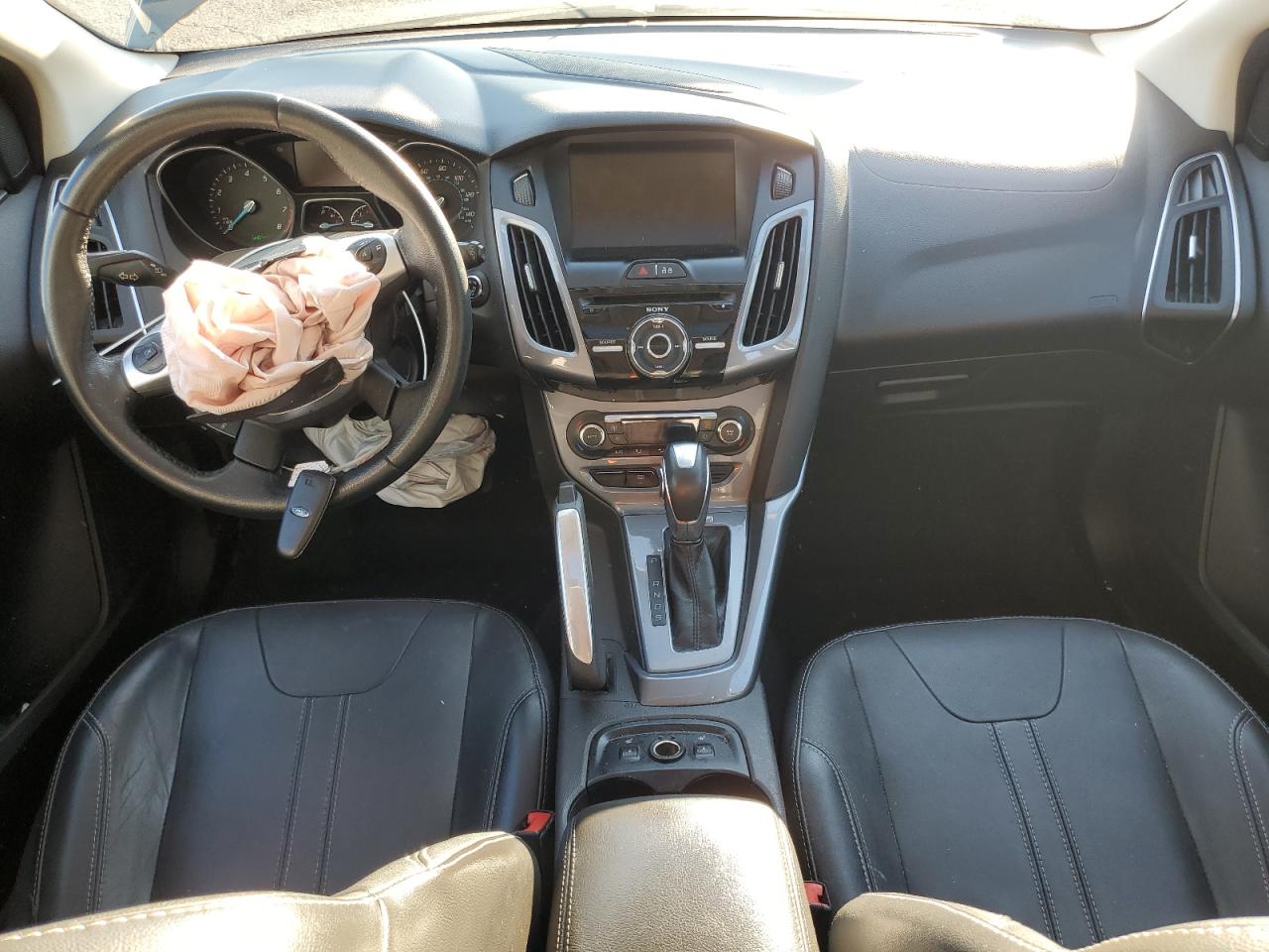 2014 Ford Focus Titanium VIN: 1FADP3N22EL161938 Lot: 83815915
