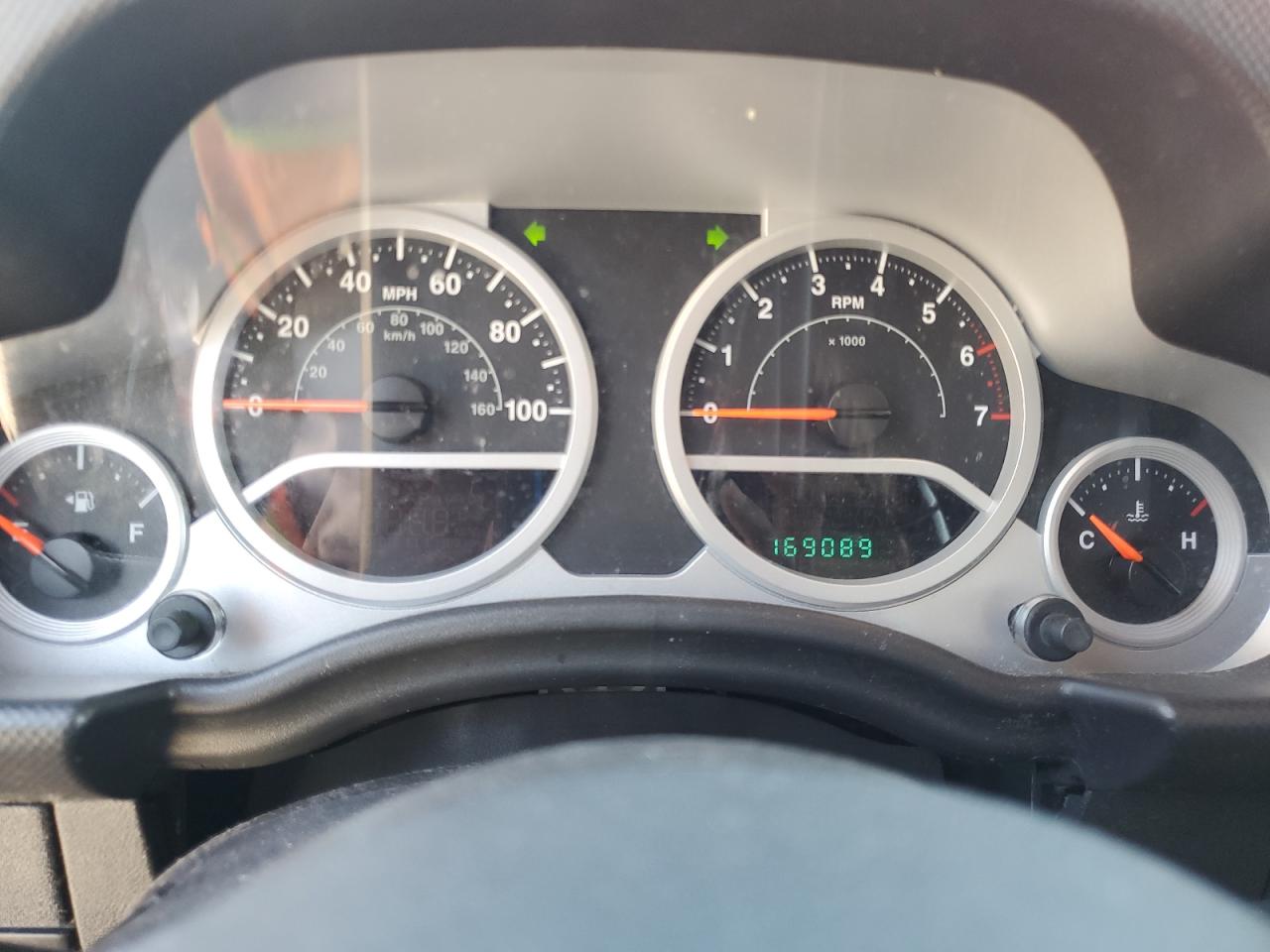 2010 Jeep Wrangler Unlimited Sahara VIN: 1J4BA5H14AL167231 Lot: 71743285