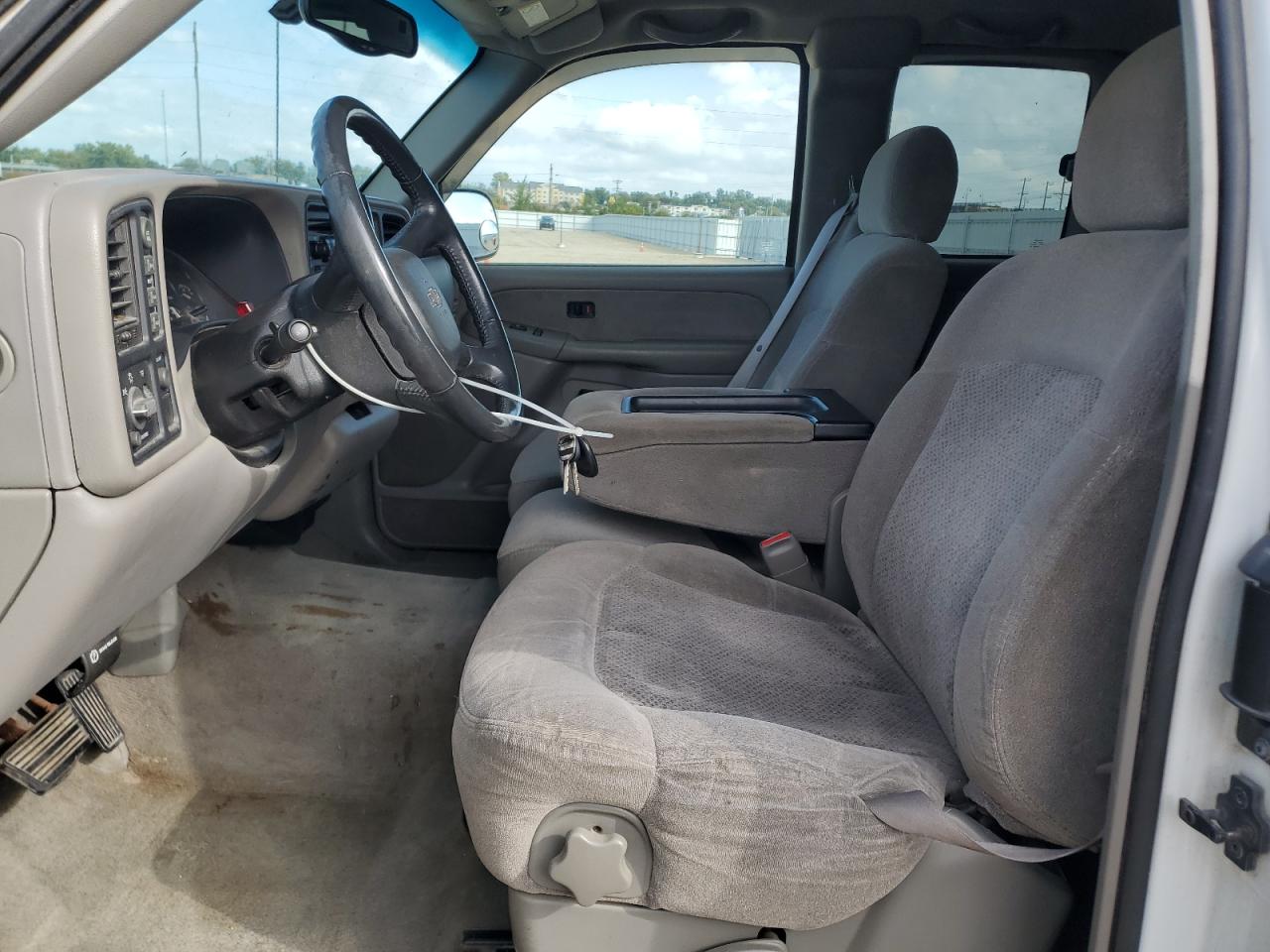 2000 Chevrolet Silverado K1500 VIN: 2GCEK19T9Y1309890 Lot: 84040165