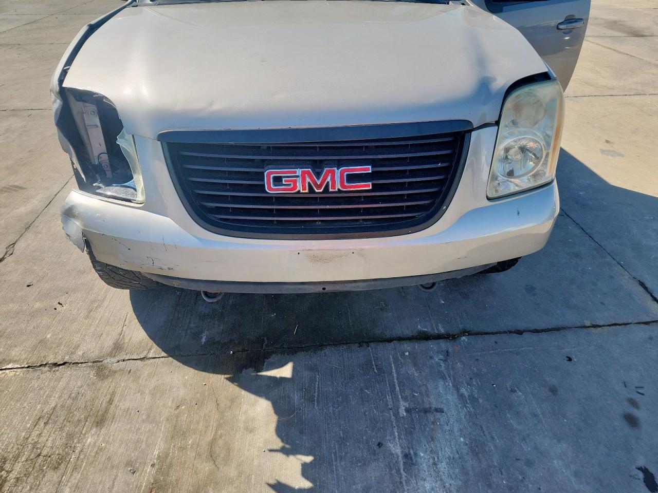 2007 GMC Yukon Xl K1500 VIN: 1GKFK16367J218190 Lot: 81915935