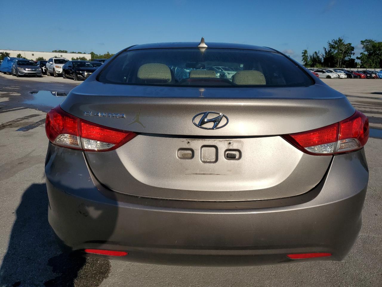 2013 Hyundai Elantra Gls VIN: 5NPDH4AE9DH307445 Lot: 83788305