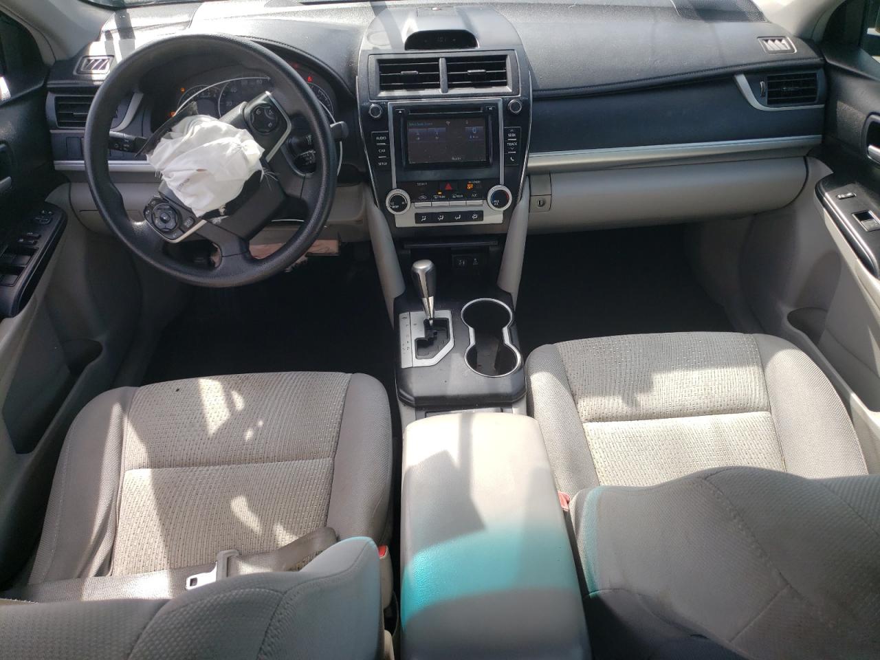 2014 Toyota Camry L VIN: 4T4BF1FK8ER425974 Lot: 81795525