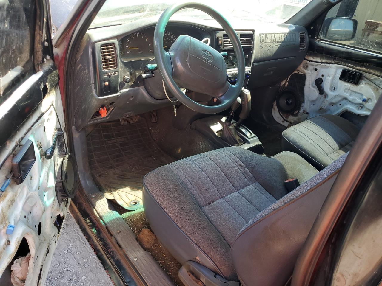 1995 Toyota Tacoma Xtracab VIN: 4TAUN73C4SZ050332 Lot: 84051965